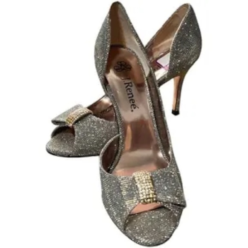 NWT J. Renee Skylar heel in pewter